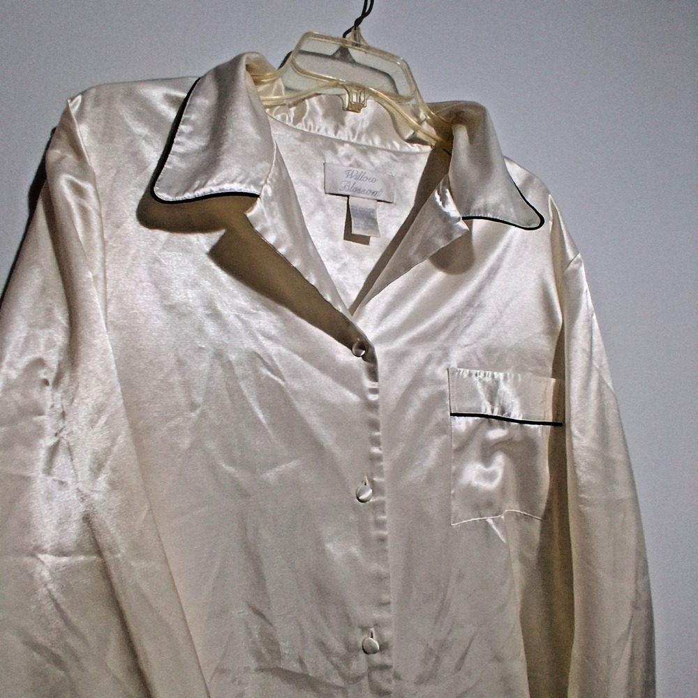 Willow Blossom White Womens Plus Size XL 2pc Pajama Set Collar Button Down - Picture 3 of 8
